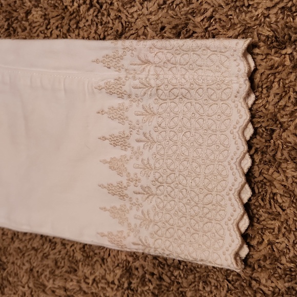 Lucky Brand White Charlie Capri - Picture 2 of 10